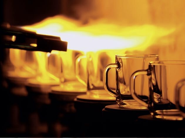 En forbrenningsovn for glass. Kontrollert brennere med gas fra vår leverandør Bronkhorst.