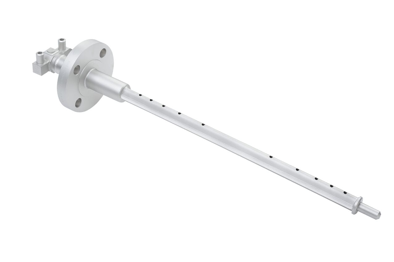 Langt midlende pitotrør målesonde med kammer for kondensat